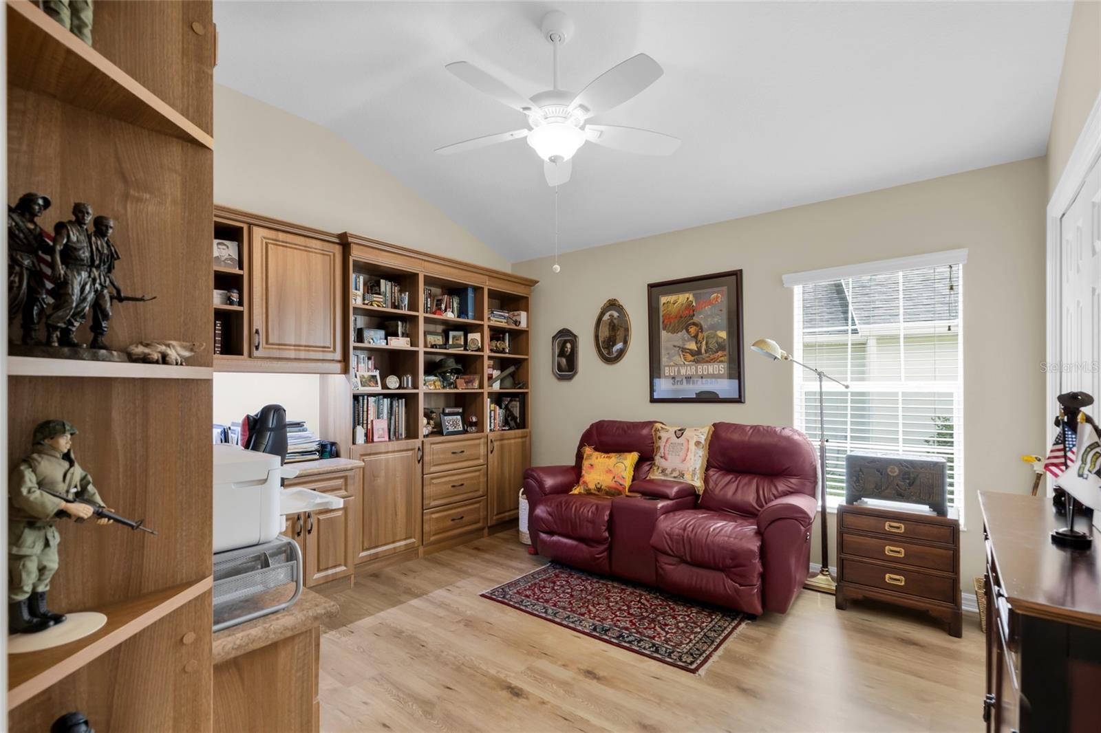 Listing photo id 28 for 491 Harlow Lane