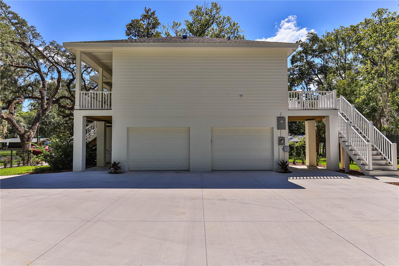 Image 11 of 56 For 130 Crystal Street