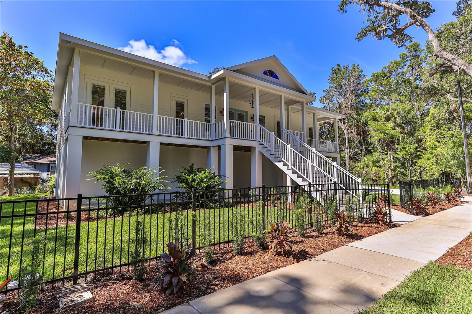 Image 8 of 56 For 130 Crystal Street