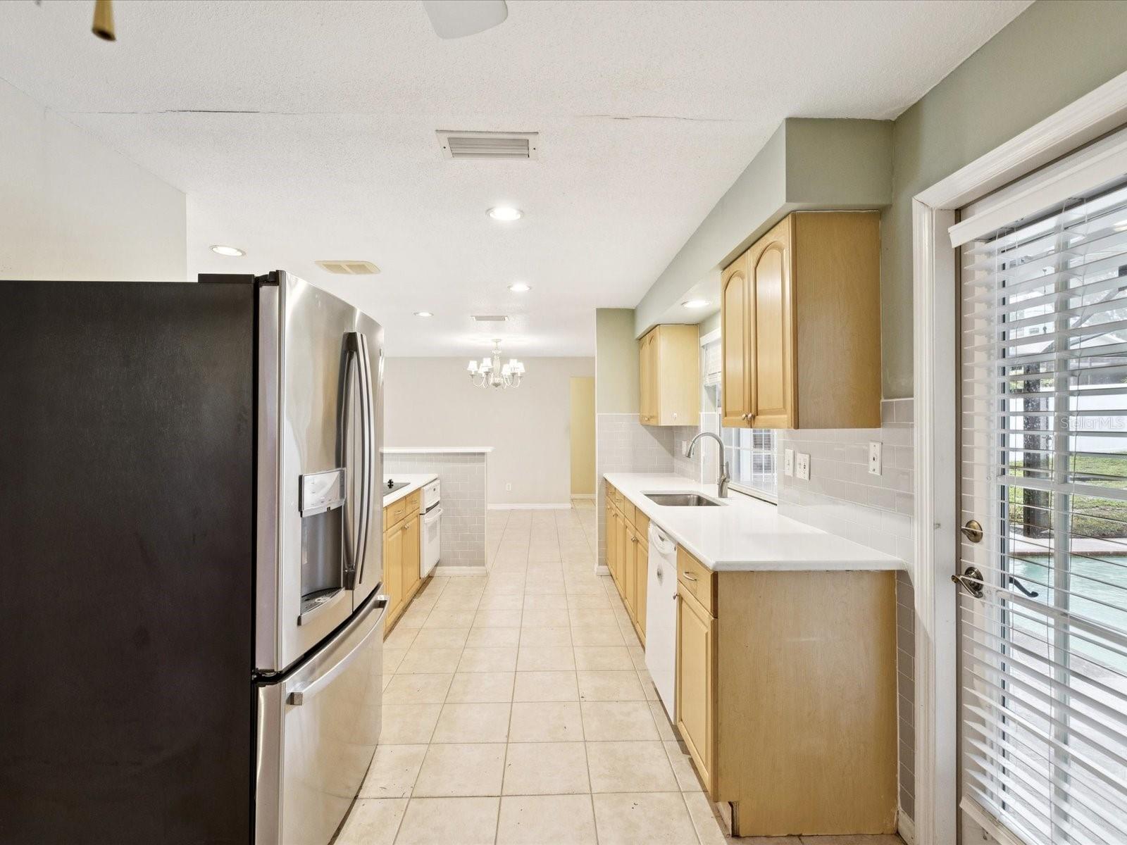 Image 18 of 79 For 2554 Rolling Oaks Drive