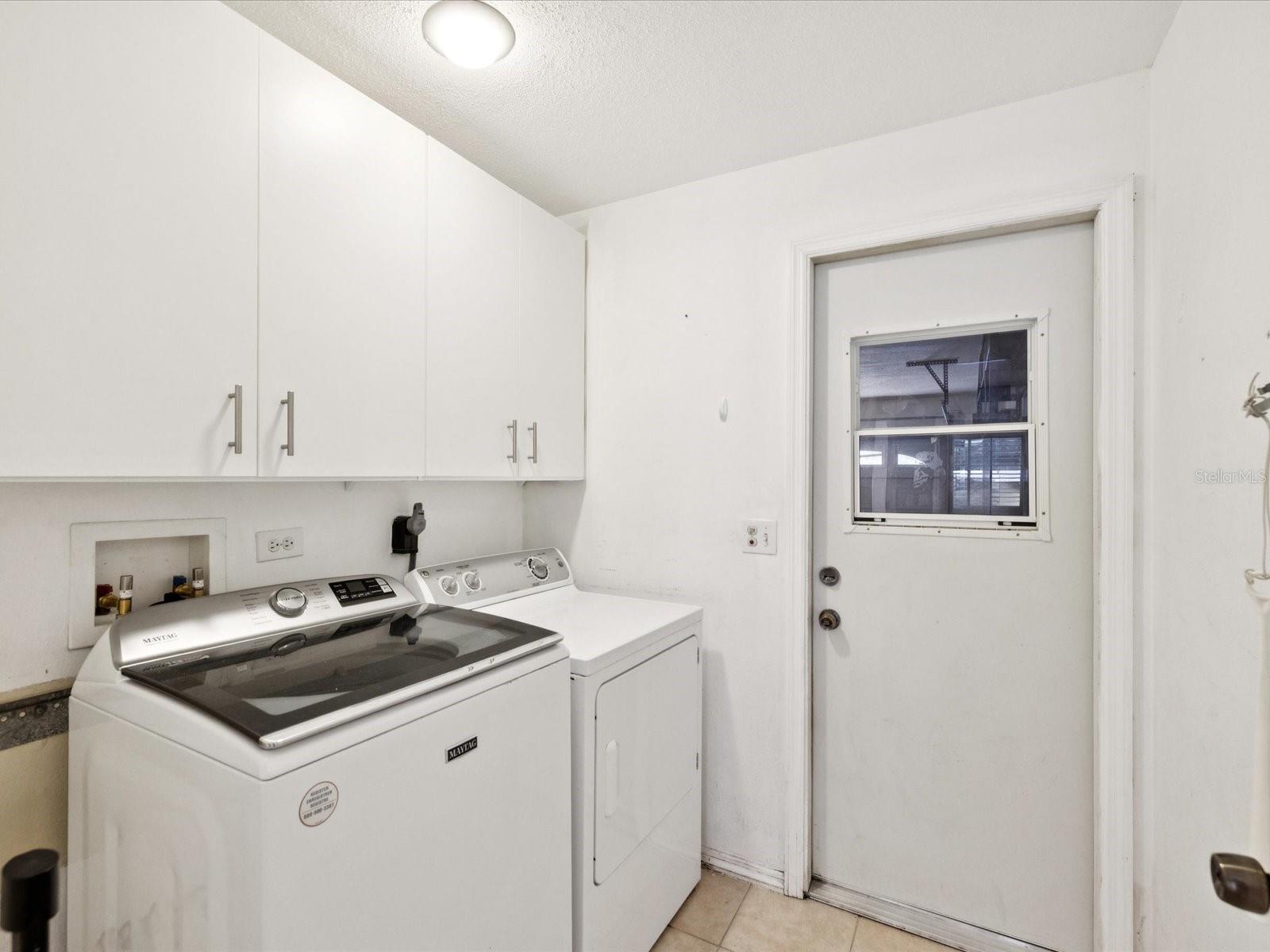 Image 33 of 79 For 2554 Rolling Oaks Drive