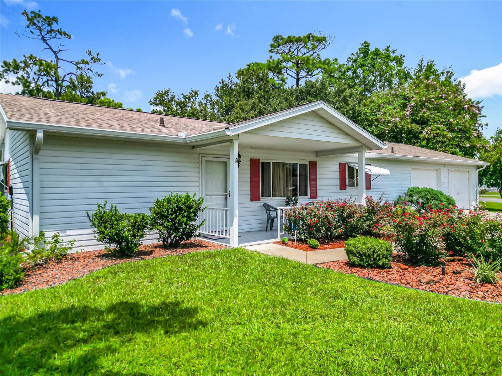 Image 11 of 45 For 10648 83rd Avenue