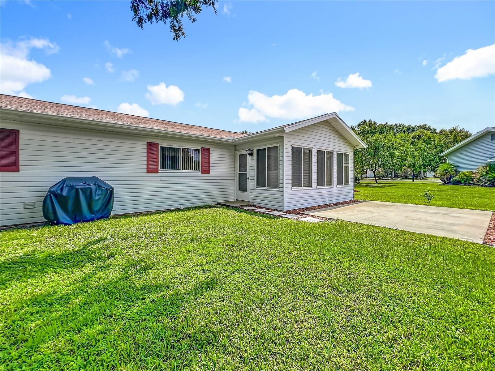 Image 34 of 45 For 10648 83rd Avenue