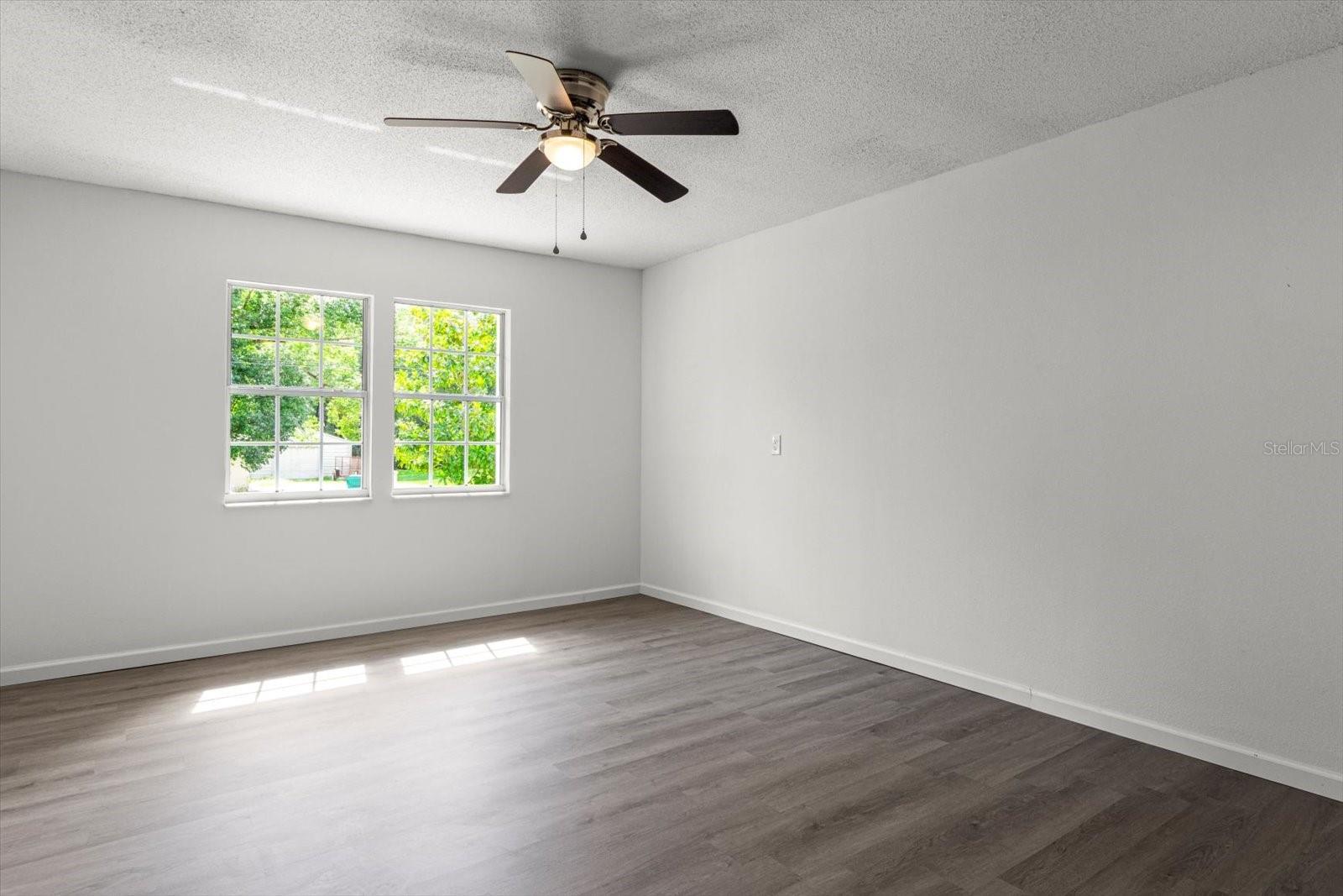 Listing photo id 18 for 5700 Calgary Terrace