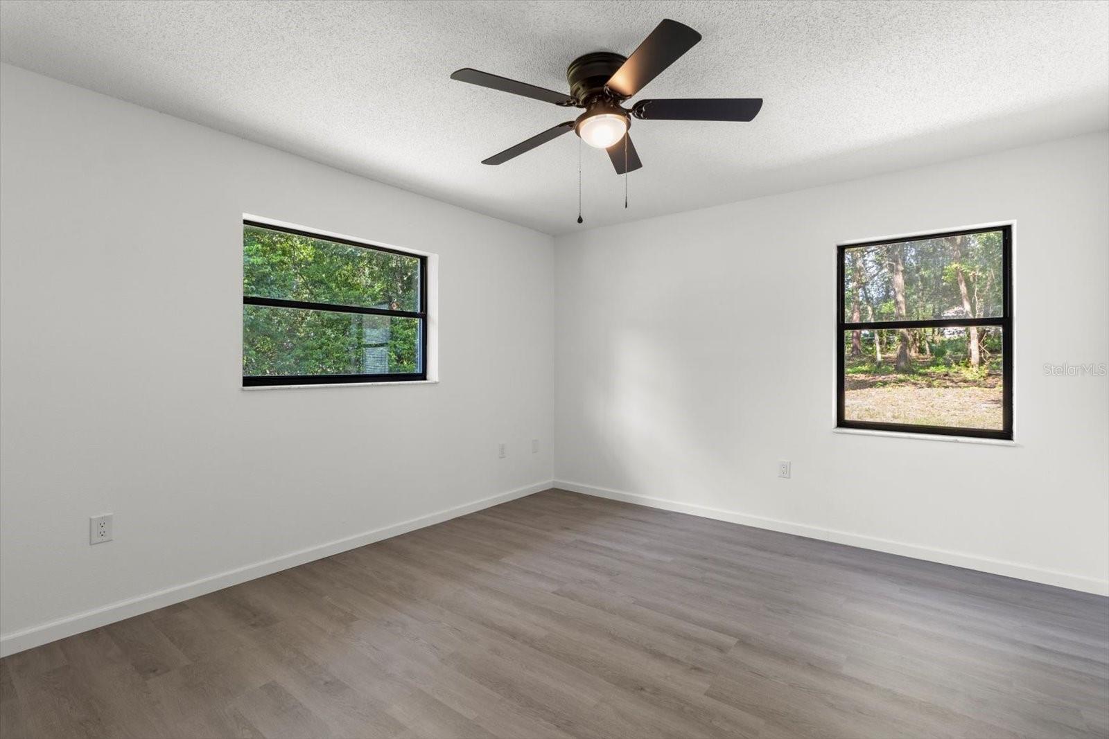Listing photo id 23 for 5700 Calgary Terrace