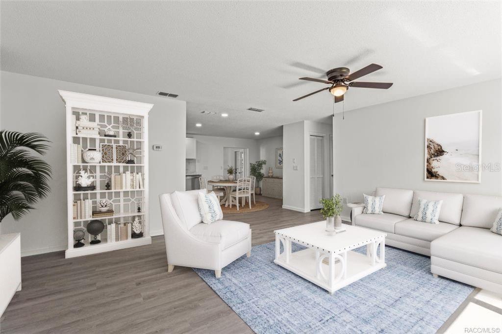 Listing photo id 1 for 5700 Calgary Terrace