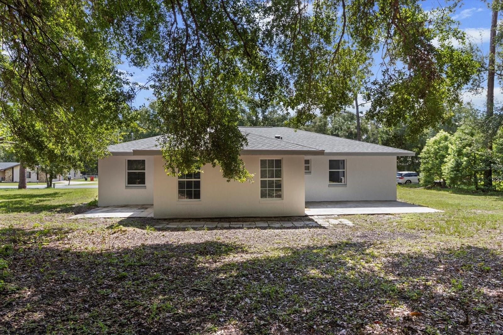 Listing photo id 33 for 5700 Calgary Terrace