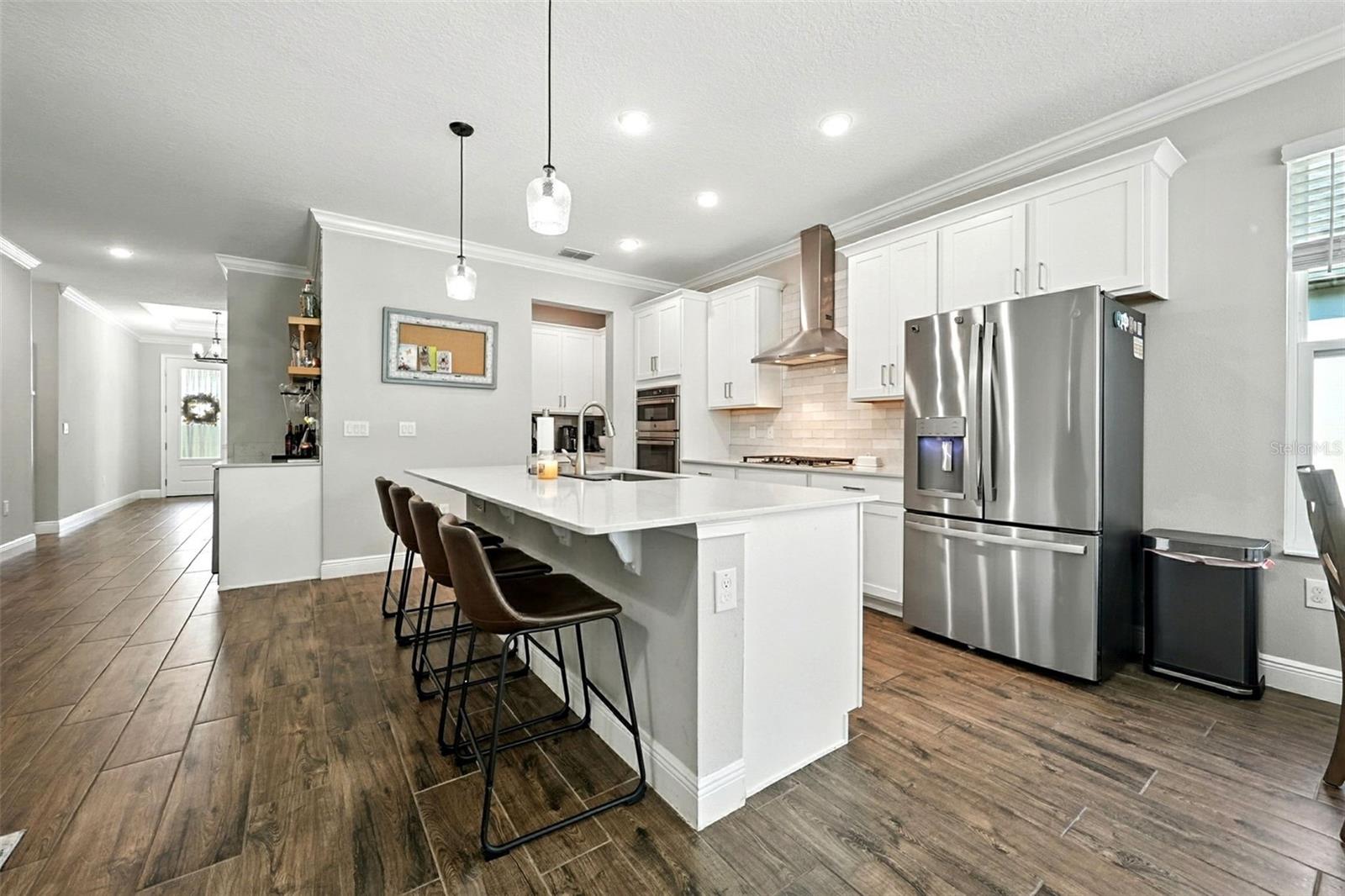 Image 11 of 61 For 469 38th Street