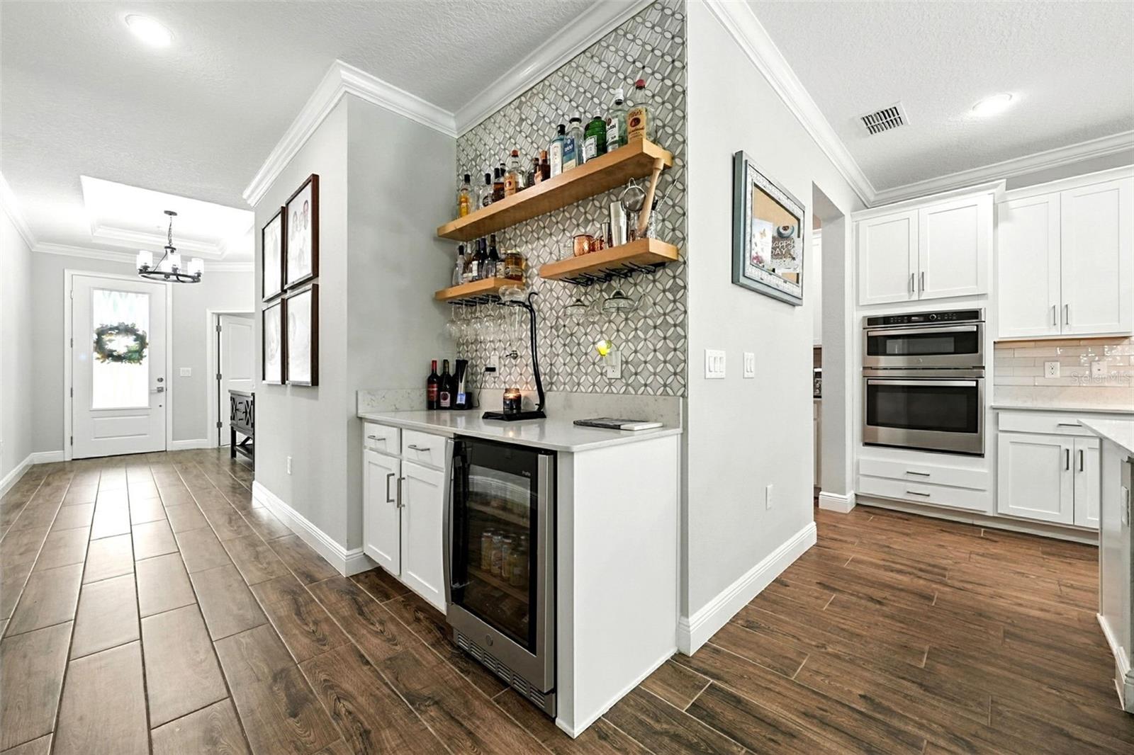 Image 15 of 61 For 469 38th Street