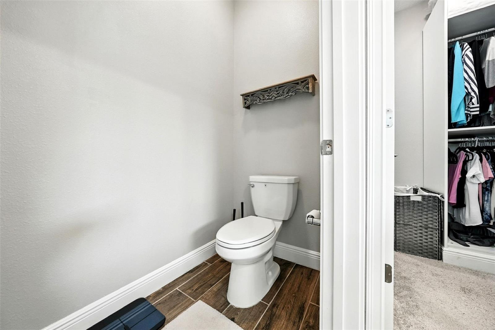 Image 32 of 61 For 469 38th Street