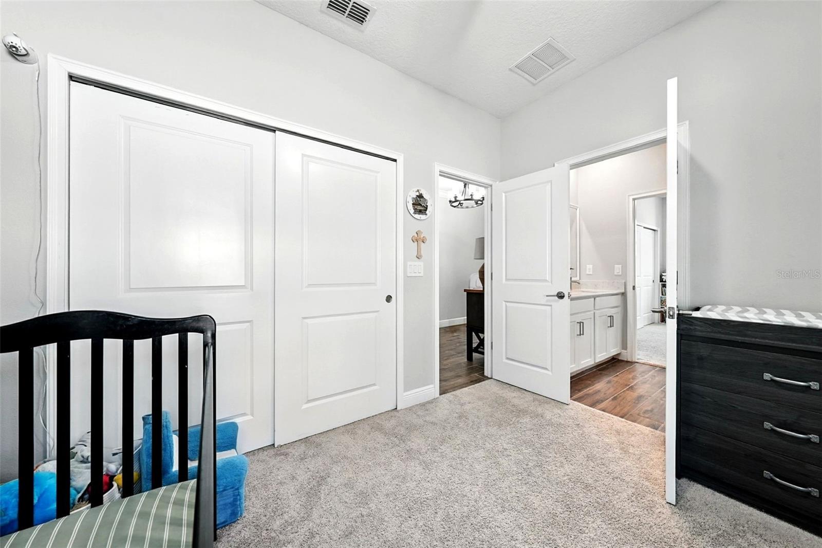 Image 53 of 61 For 469 38th Street