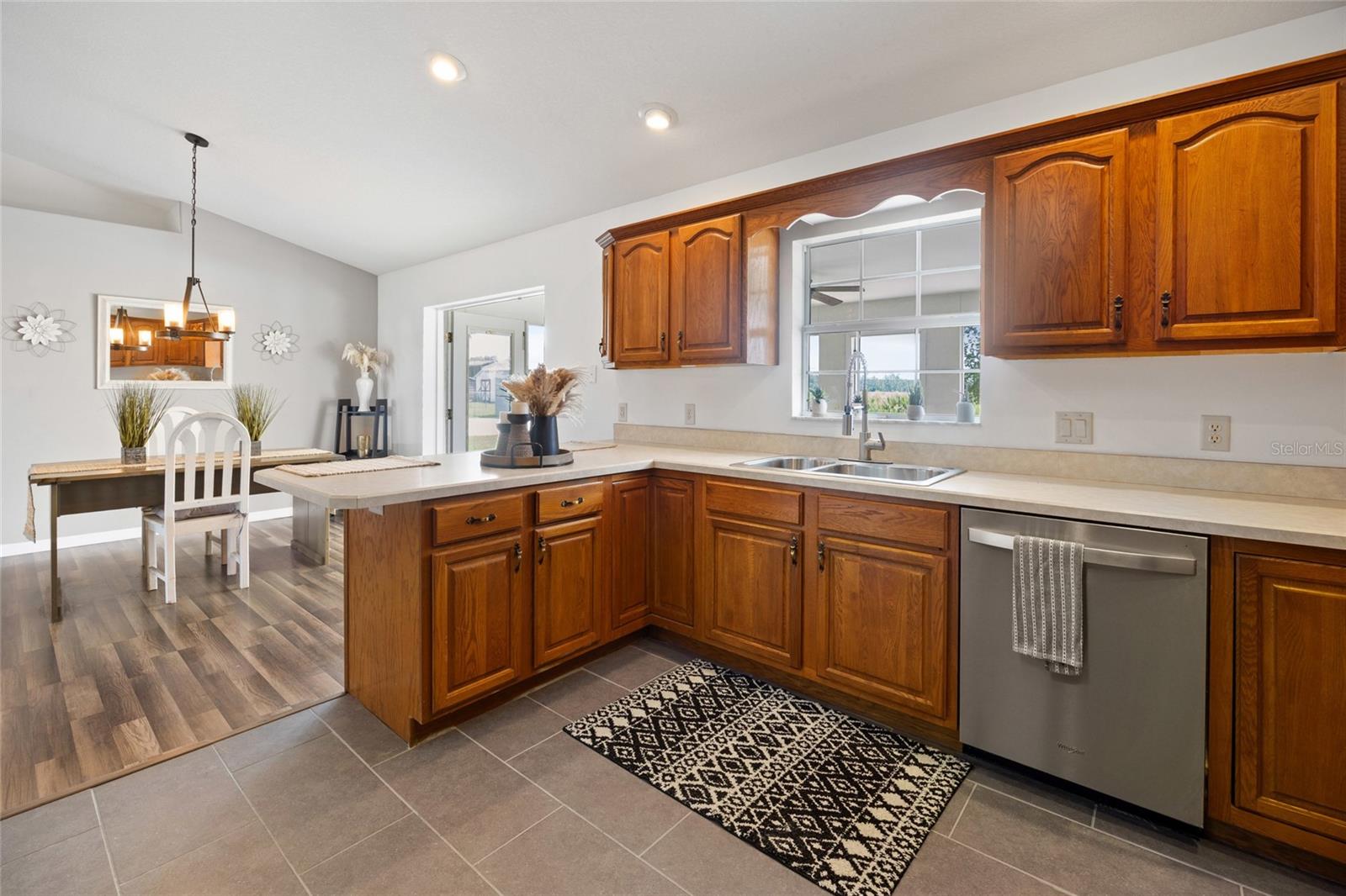 Image 11 of 43 For 6784 89th Street