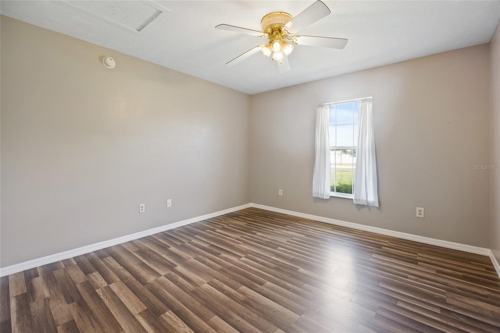 Image 18 of 43 For 6784 89th Street