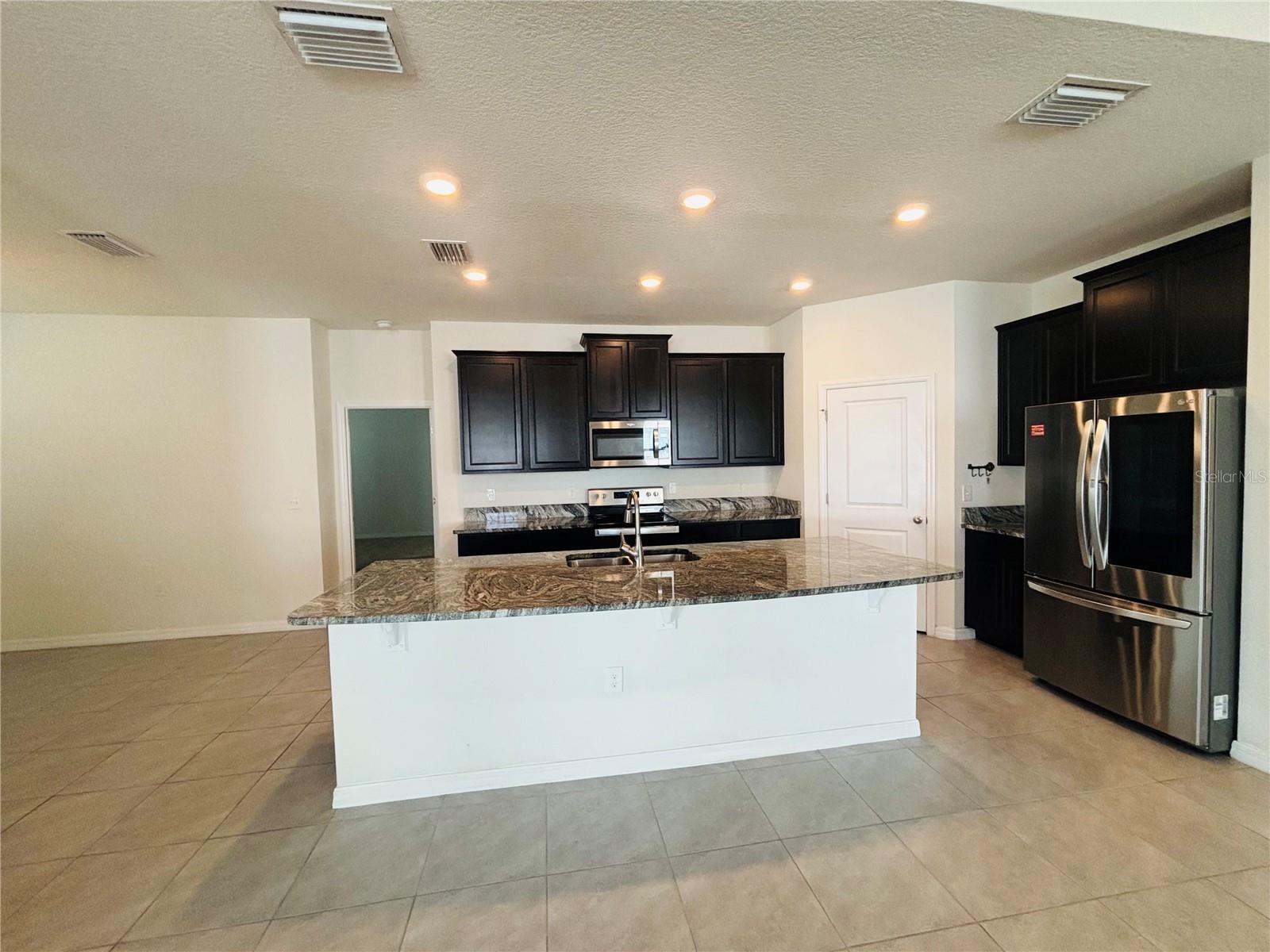 Image 7 of 38 For 5929 86th Street