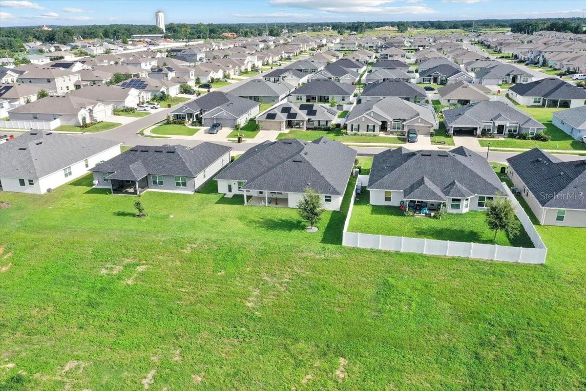 Image 4 of 48 For 5864 83rd Lane