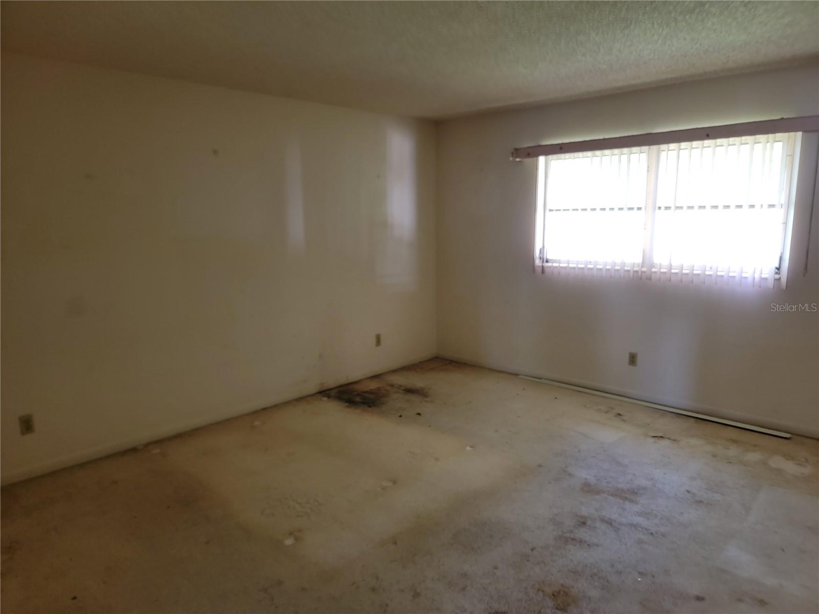 Image 14 of 31 For 8710 96th Street C