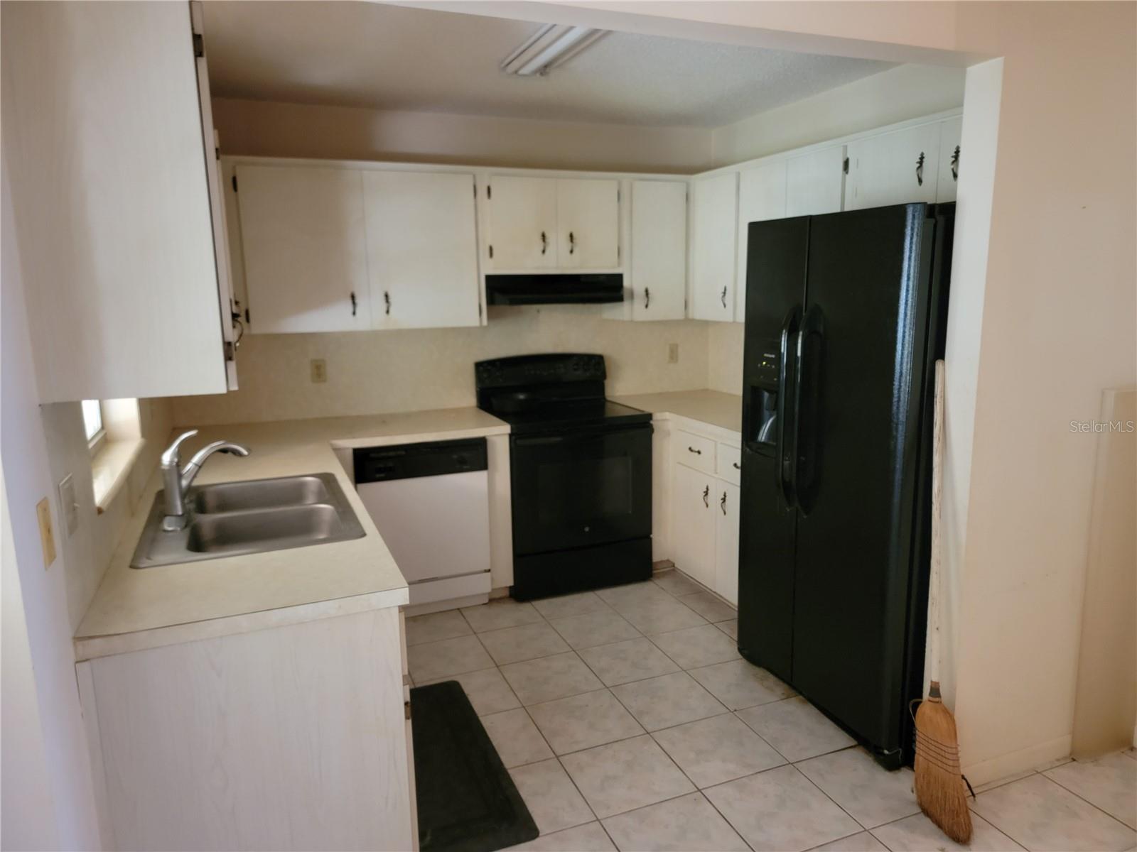 Image 18 of 31 For 8710 96th Street C
