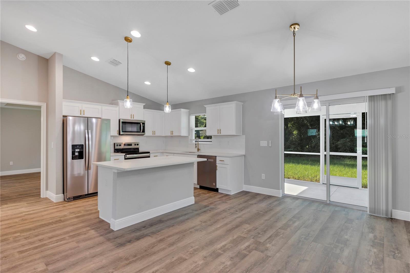 Image 5 of 11 For 2216 24th Terrace