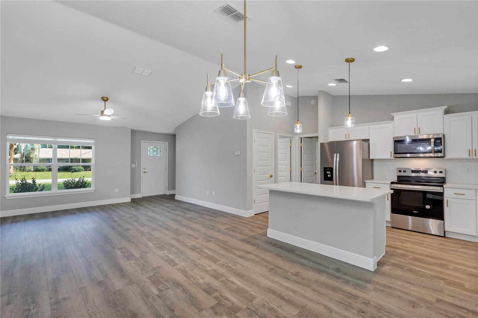 Image 6 of 11 For 2216 24th Terrace