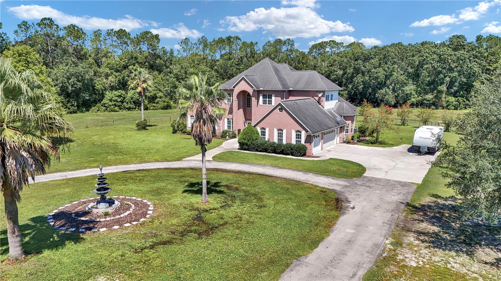 Listing photo id 0 for 1309 Bessent Road
