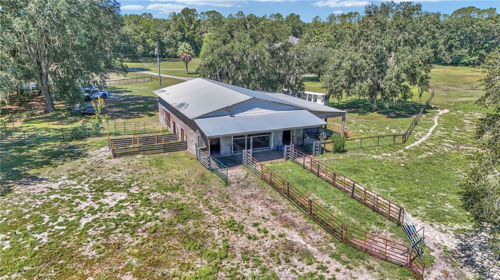 Listing photo id 44 for 1309 Bessent Road
