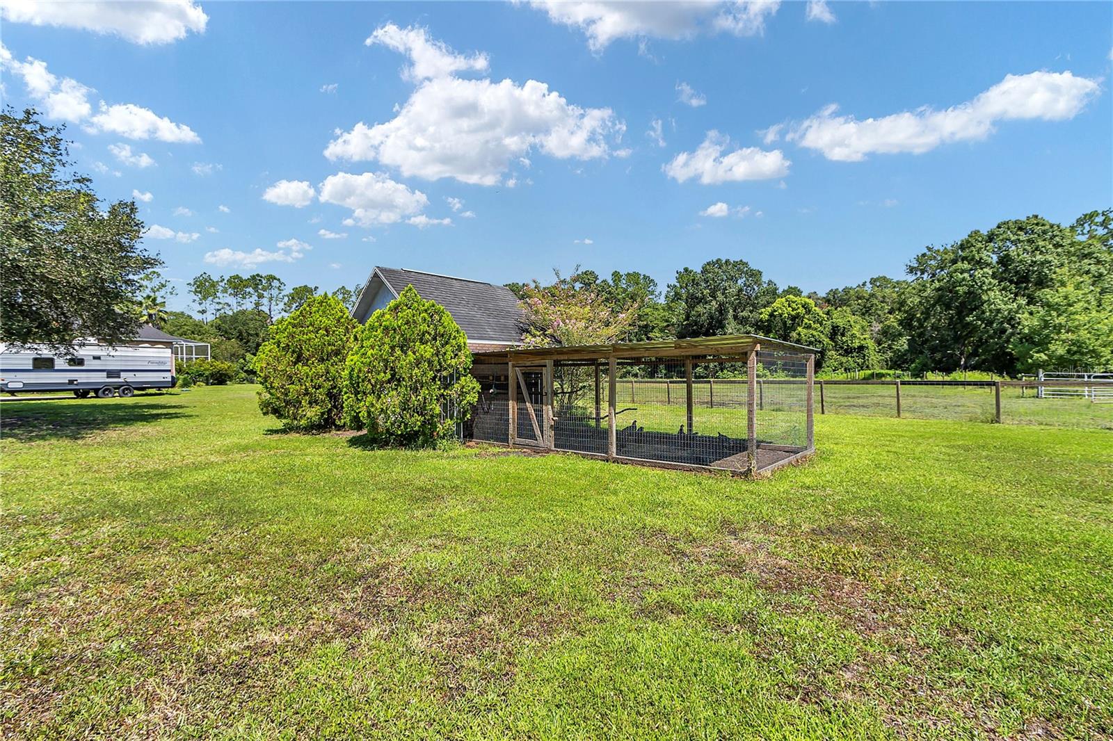 Listing photo id 53 for 1309 Bessent Road