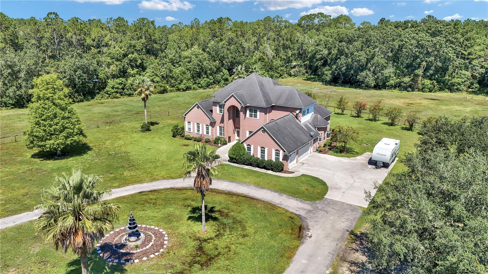 Listing photo id 57 for 1309 Bessent Road