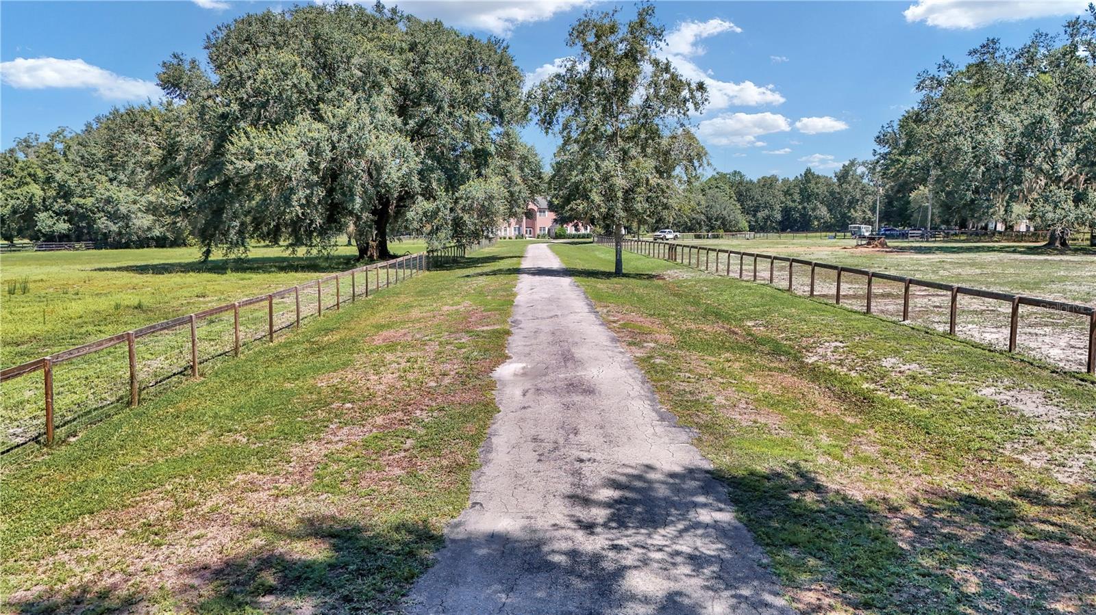 Listing photo id 67 for 1309 Bessent Road