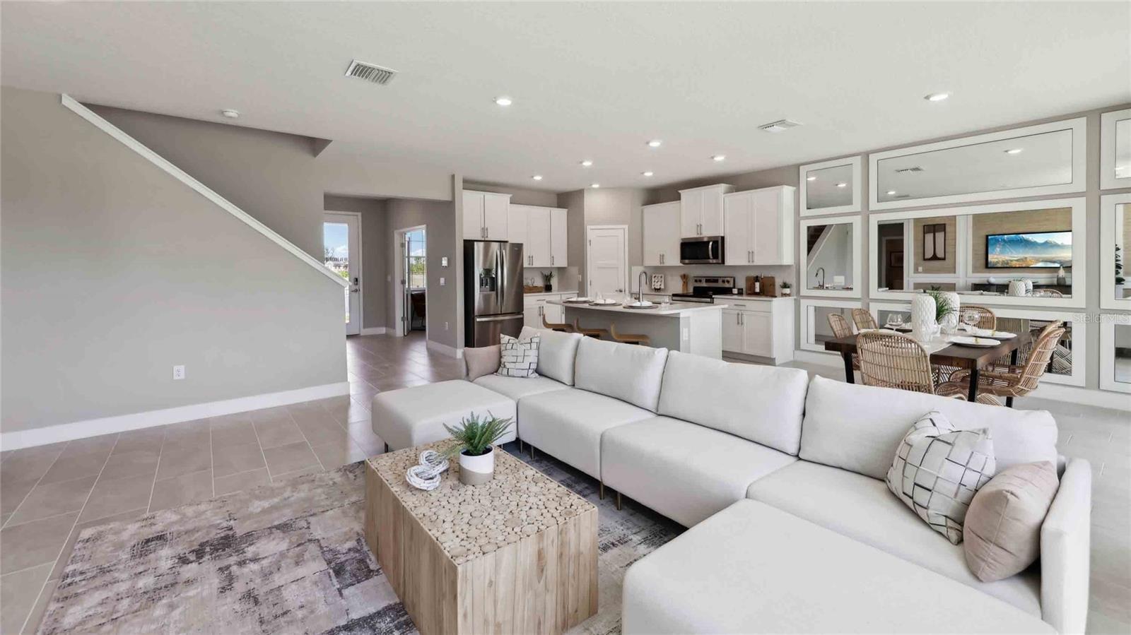 Listing photo id 14 for 11374 Curio Drive