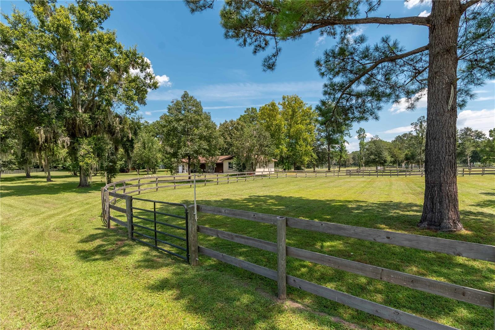 Image 6 of 80 For 6635 135th Avenue