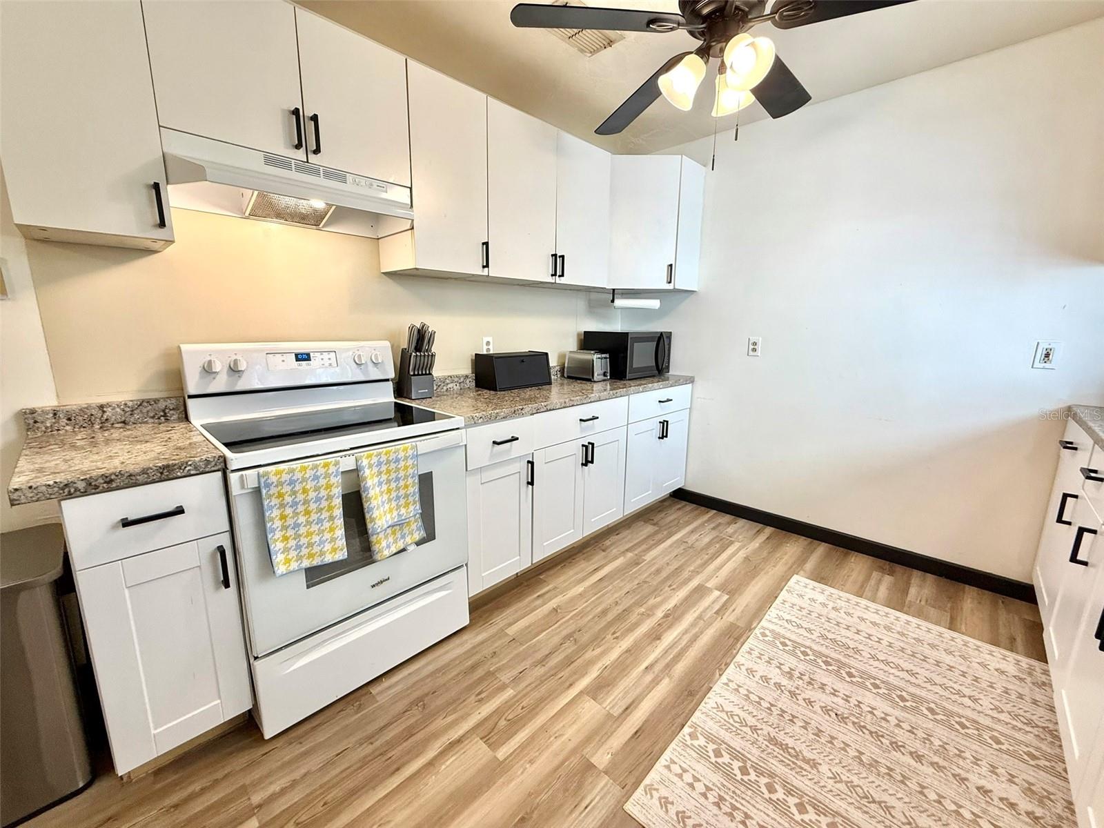 Image 20 of 31 For 14972 27th Lane