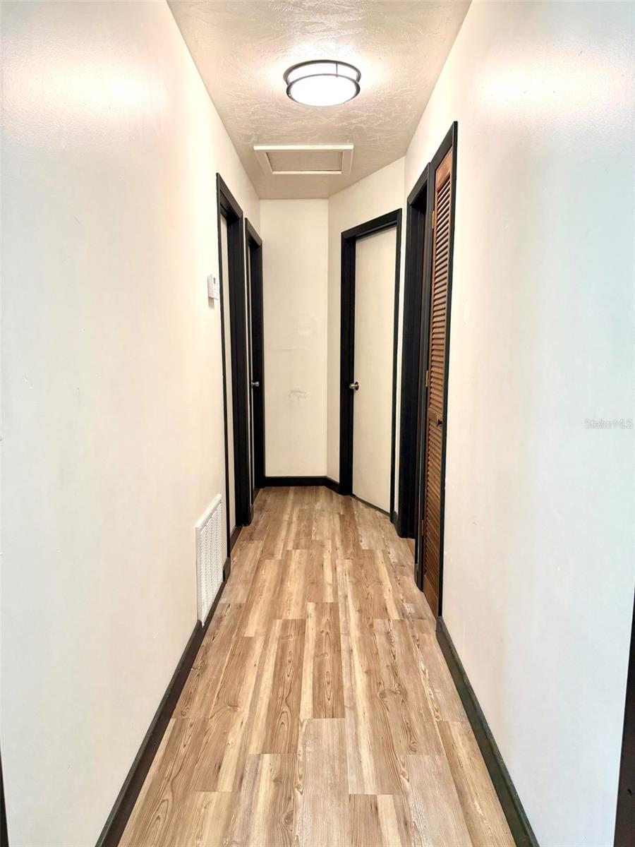 Image 22 of 31 For 14972 27th Lane