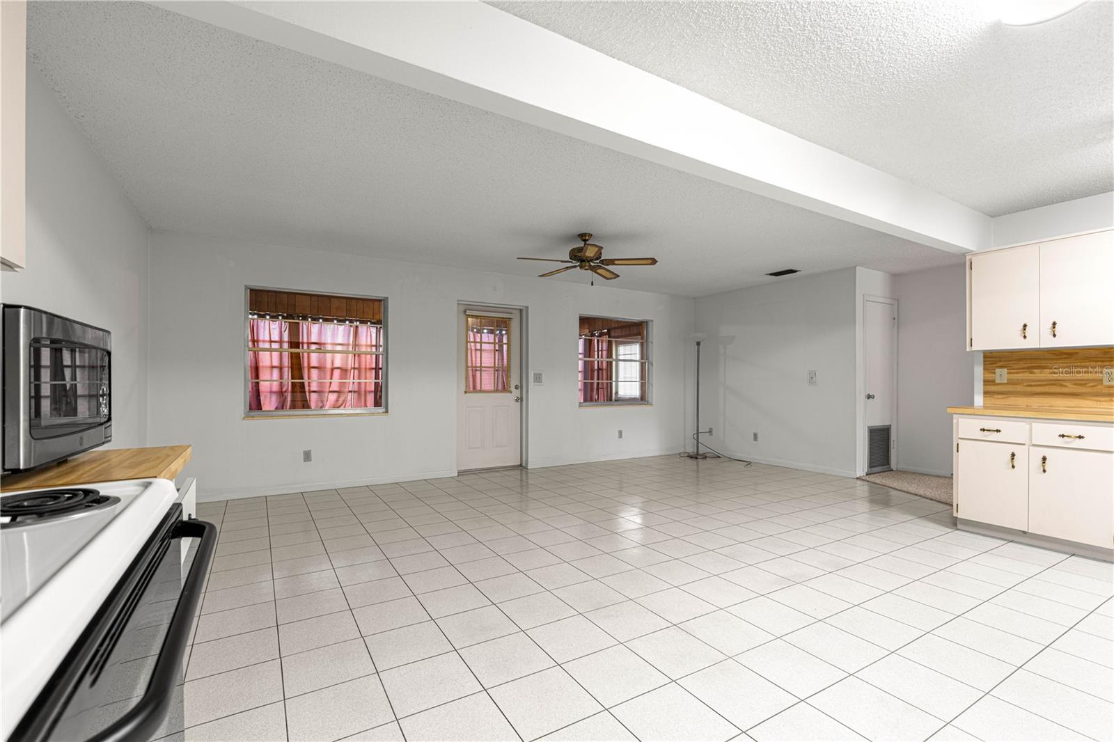 Image 10 of 22 For 8705 95th Street C