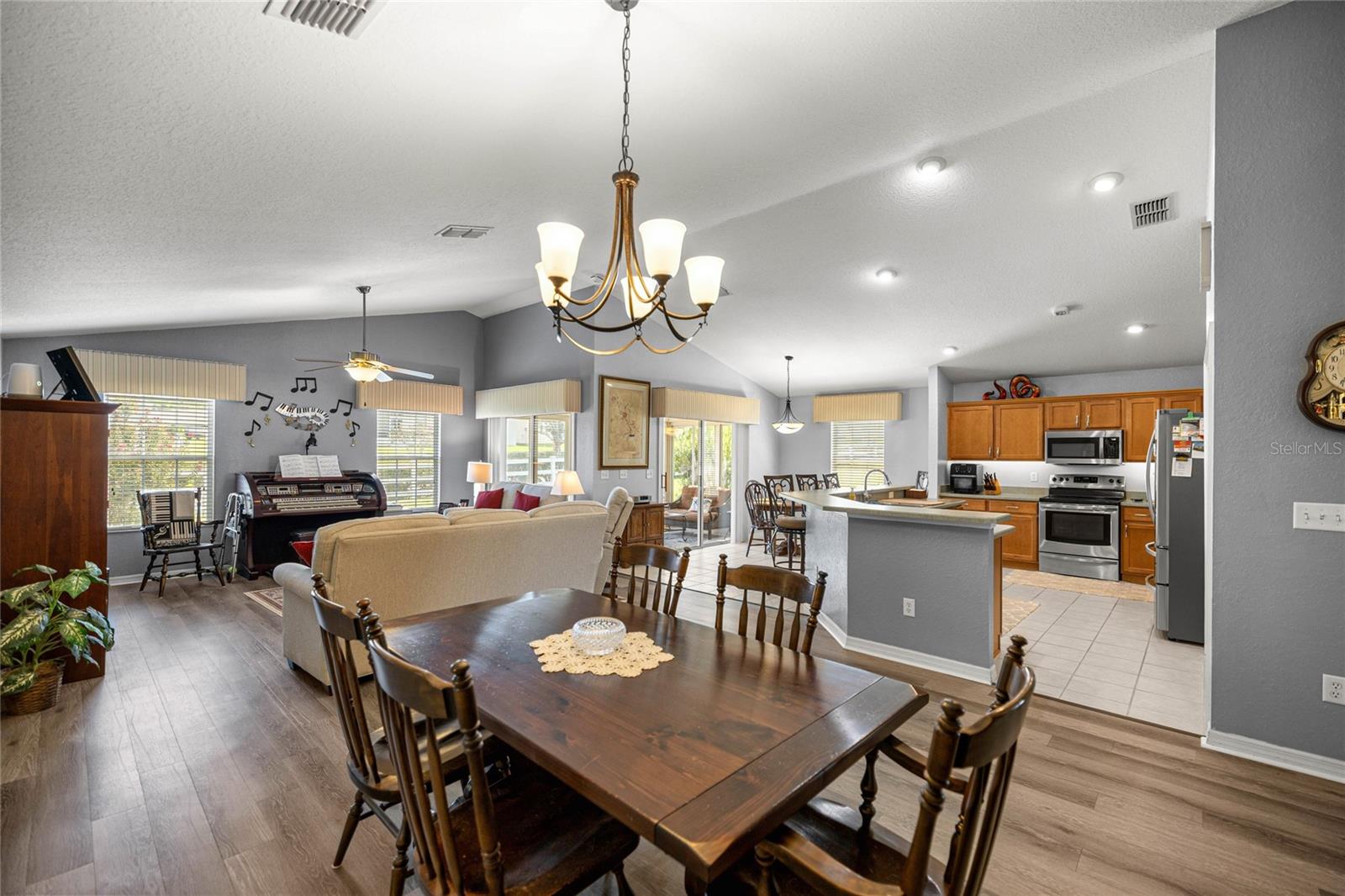 Image 11 of 36 For 11193 173rd Place