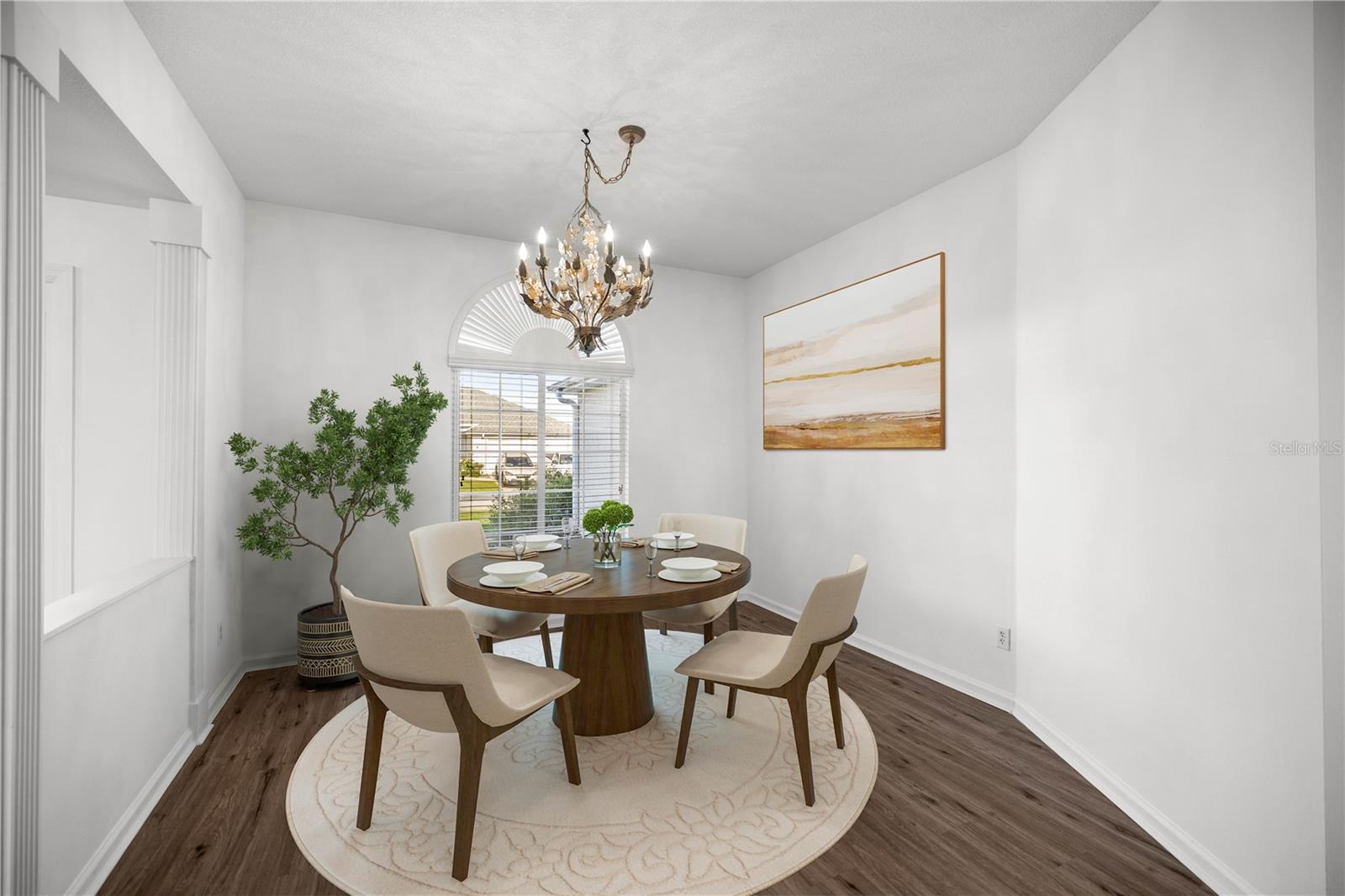 Image 11 of 42 For 5656 25th Loop