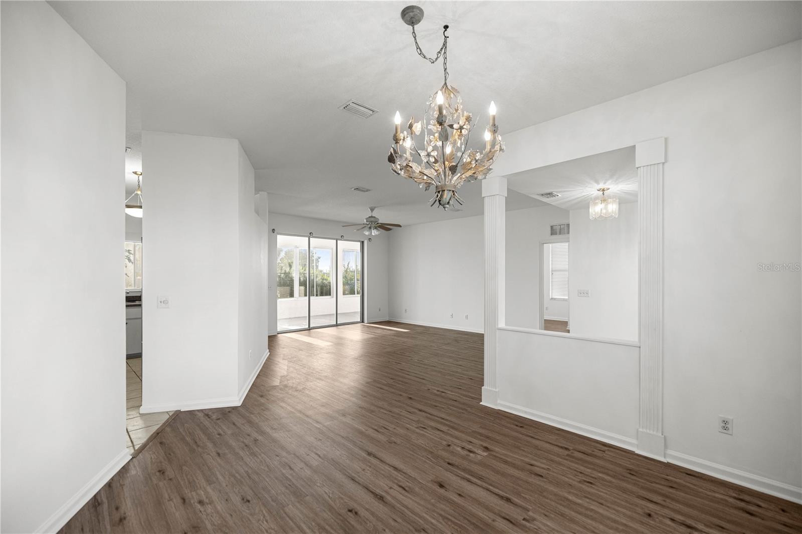 Image 14 of 42 For 5656 25th Loop