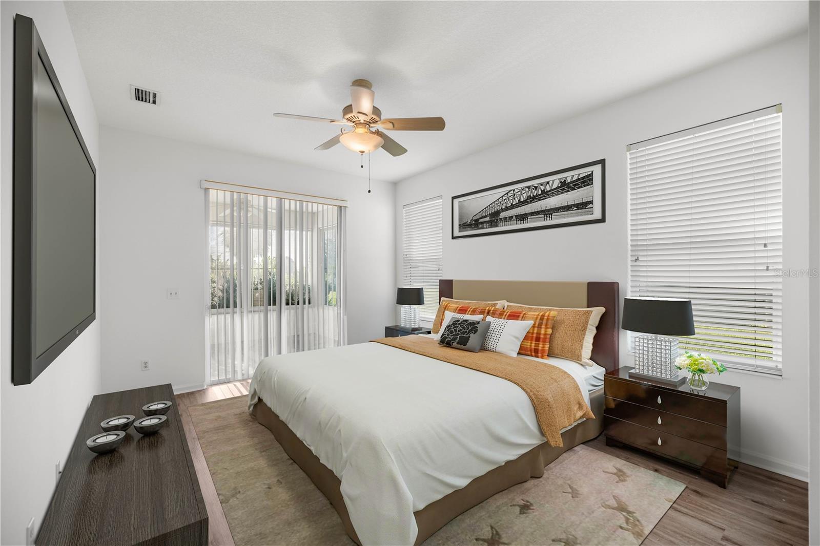 Image 18 of 42 For 5656 25th Loop