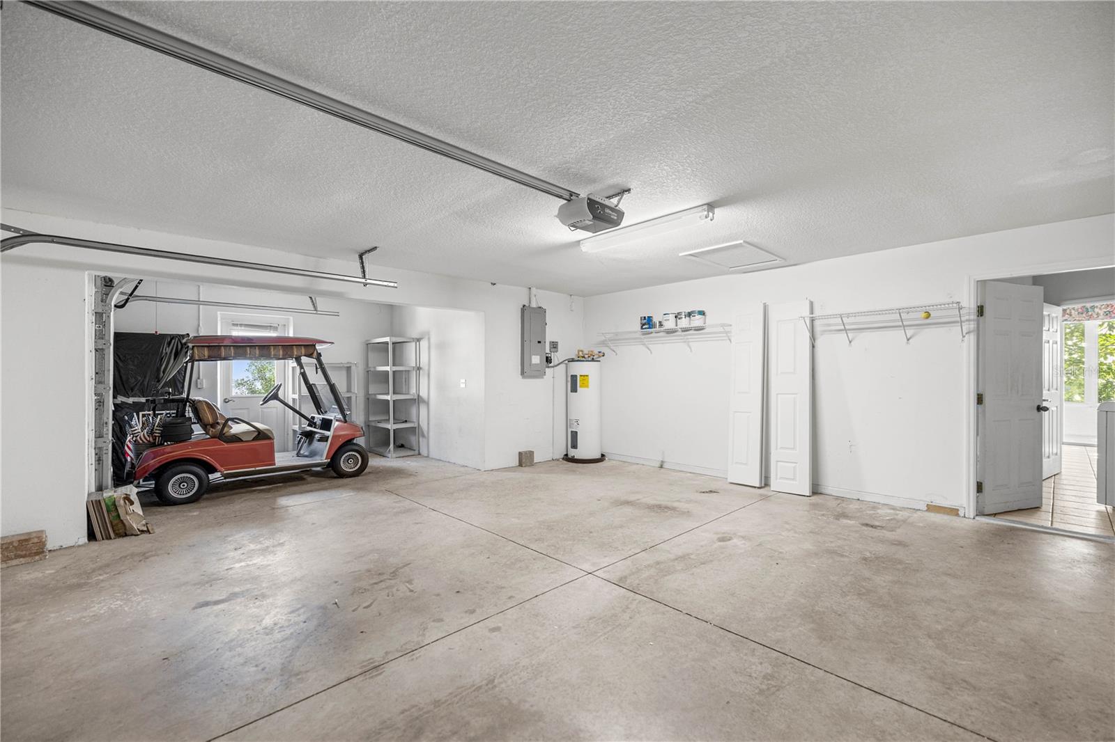 Image 41 of 42 For 5656 25th Loop