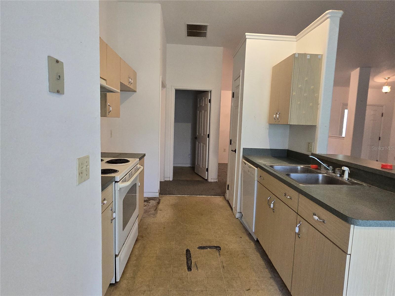 Image 8 of 23 For 12771 58th Circle