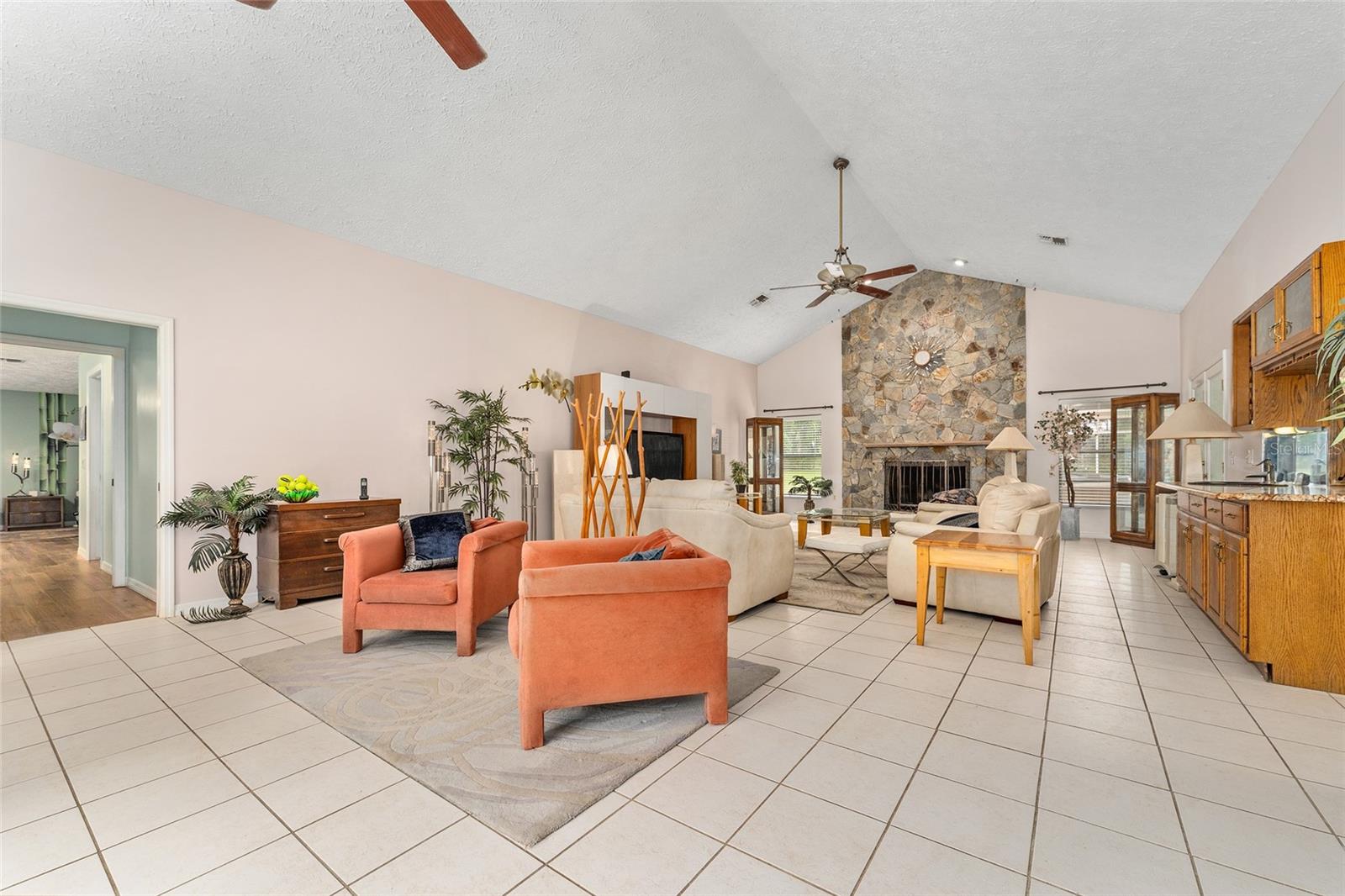 Image 4 of 33 For 553 205th Avenue