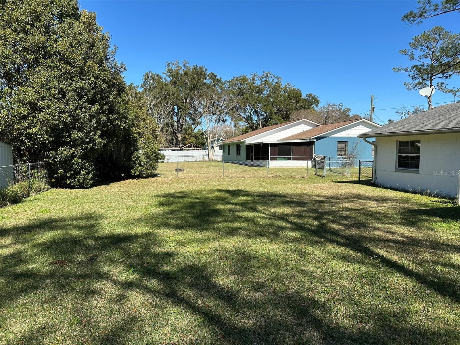 Image 19 of 51 For 1540 17th Court