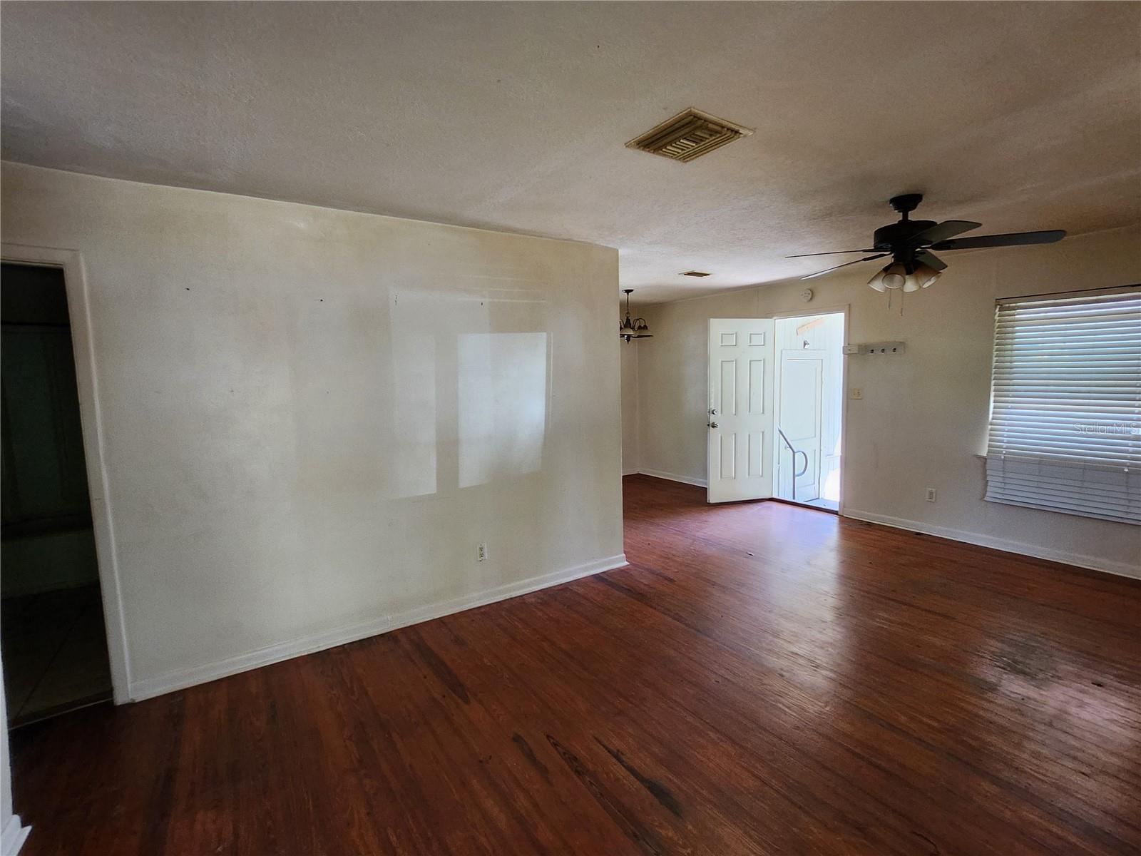 Image 3 of 9 For 1621 29th Street