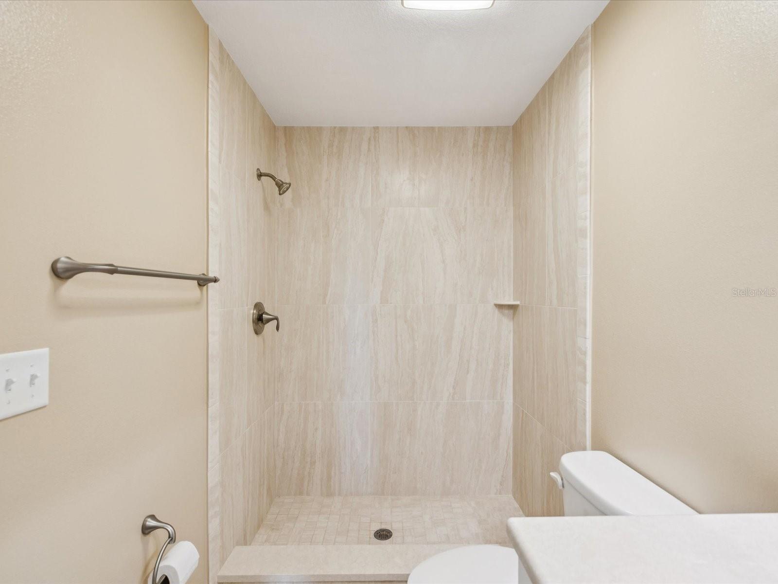 Listing photo id 24 for 9125 35th Way N