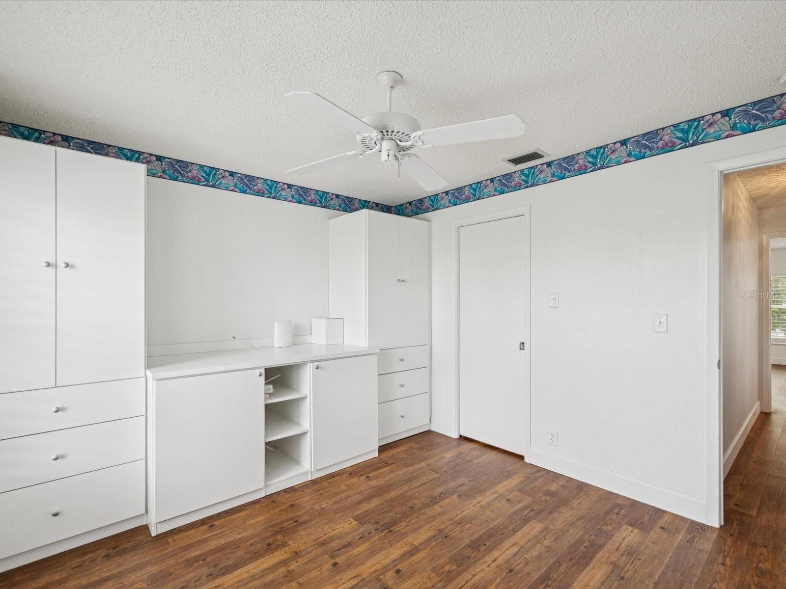 Listing photo id 26 for 9125 35th Way N