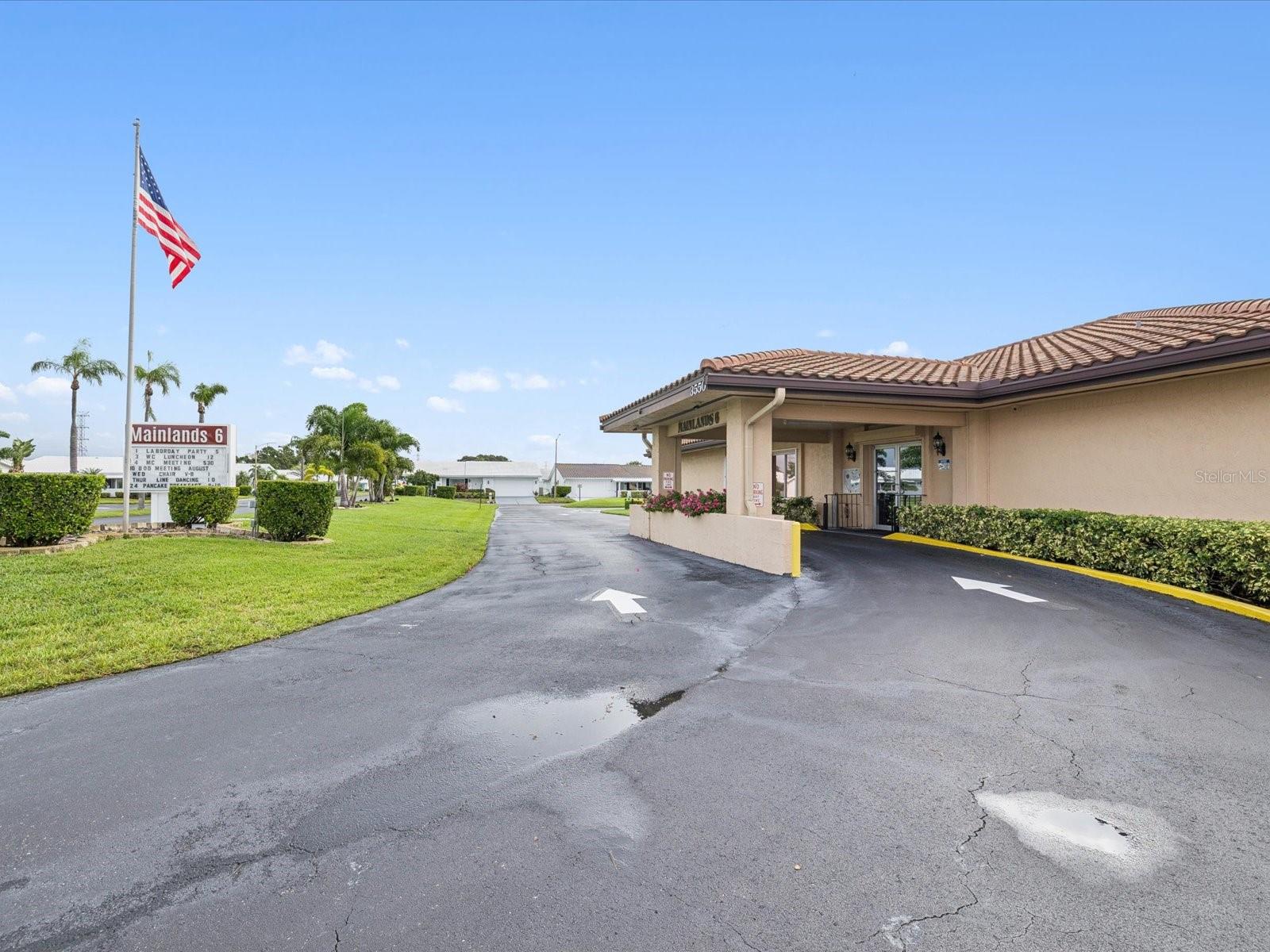 Listing photo id 51 for 9125 35th Way N