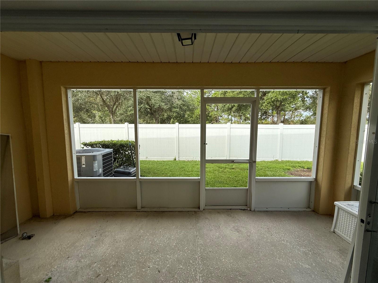 Image 13 of 28 For 20460 Needletree Drive