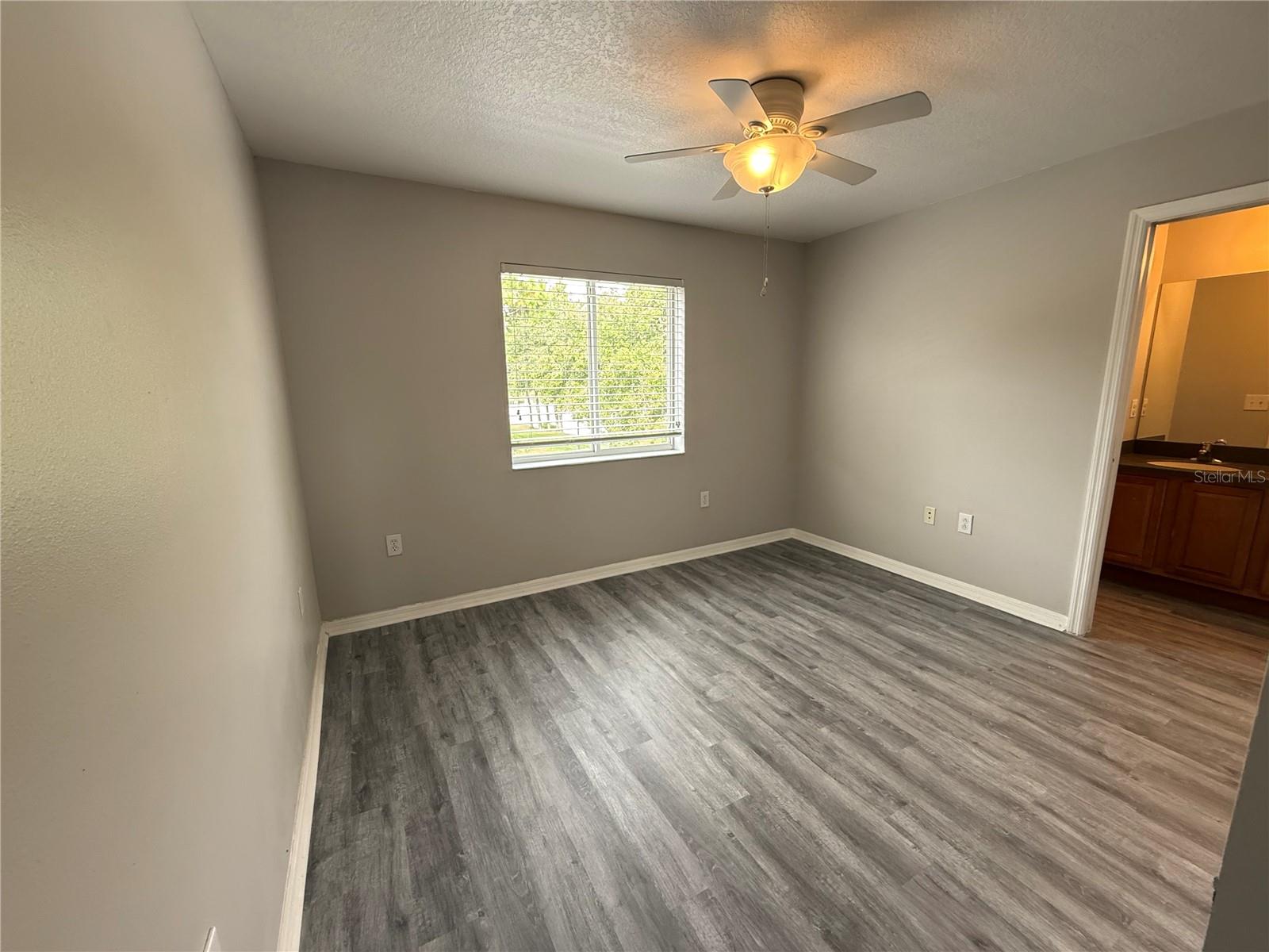 Image 15 of 28 For 20460 Needletree Drive