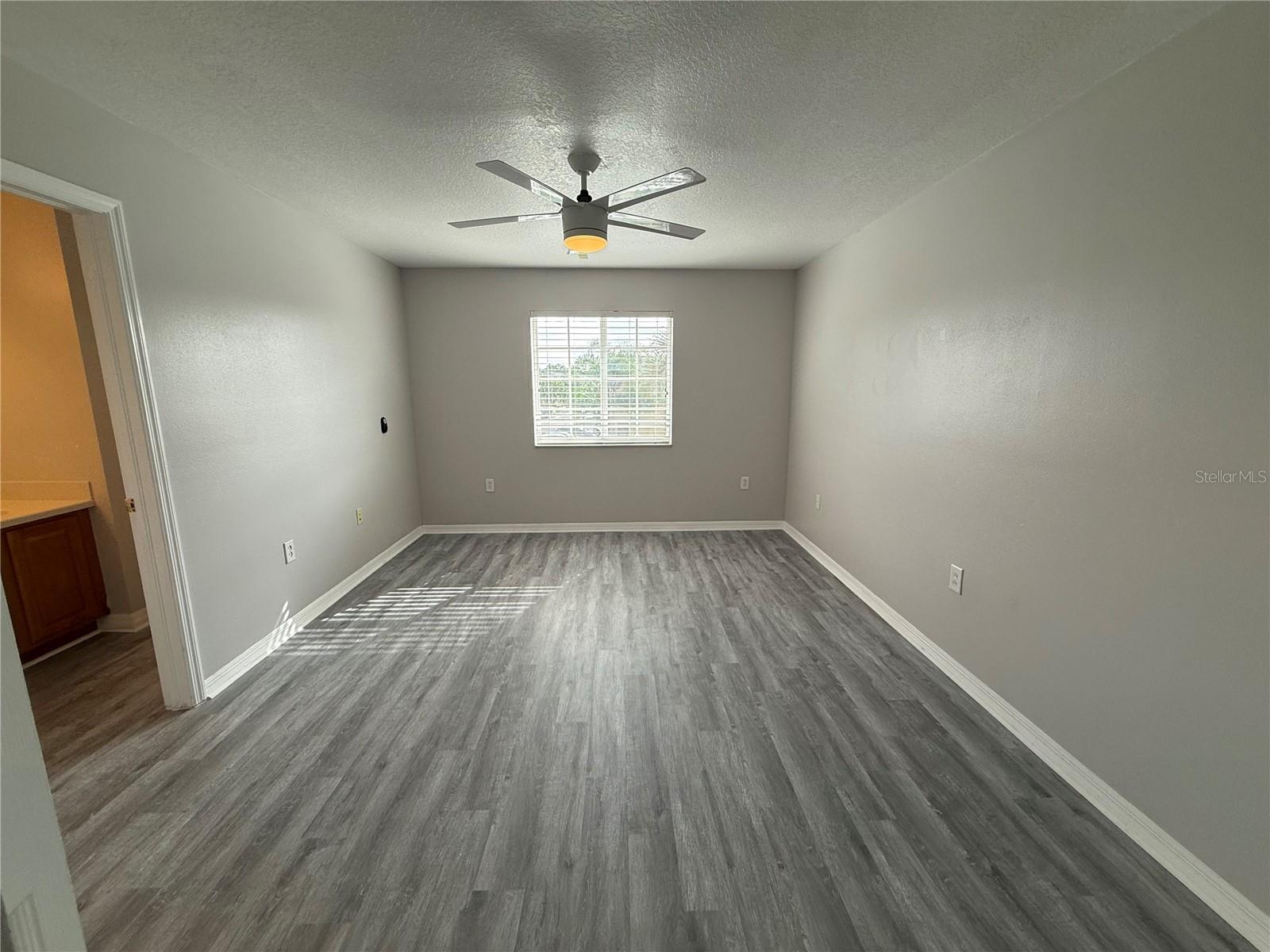 Image 24 of 28 For 20460 Needletree Drive