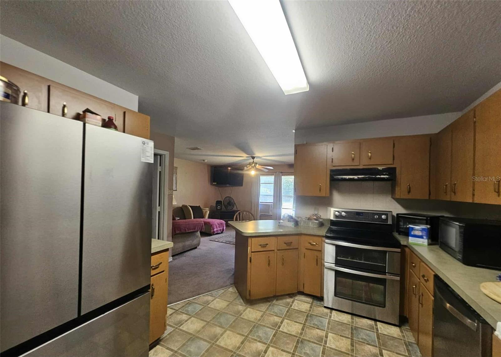 Image 11 of 29 For 914 11th Avenue