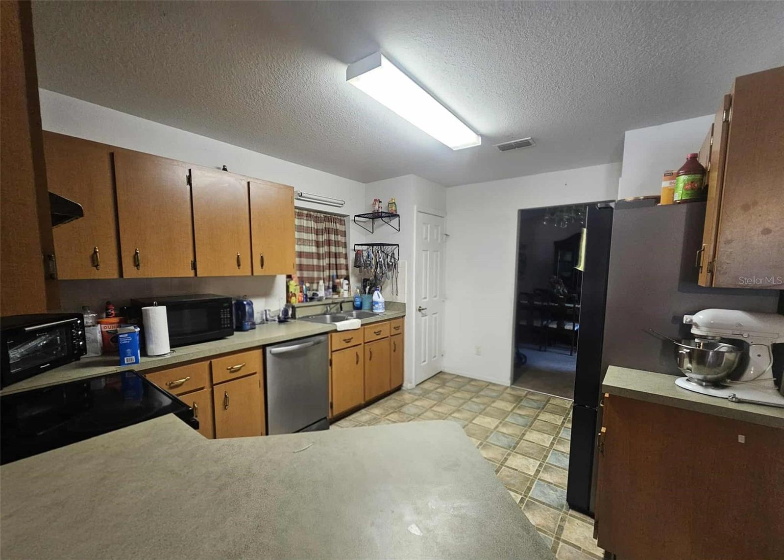 Image 13 of 29 For 914 11th Avenue